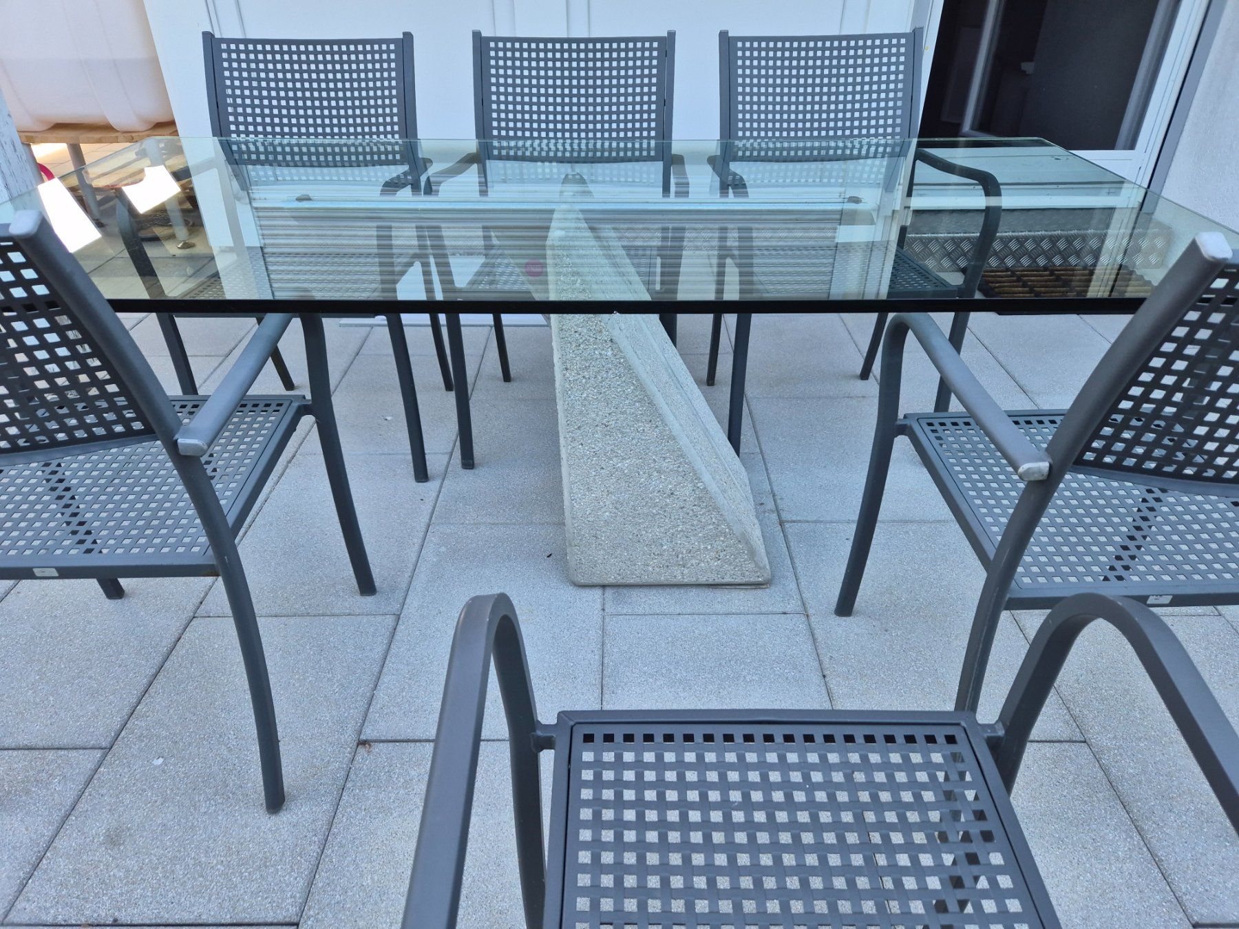 Set de table et chaises: Gartentisch mit sechs Metalstühlen. – D'occasion à Amriswil par lindenmannkia 4