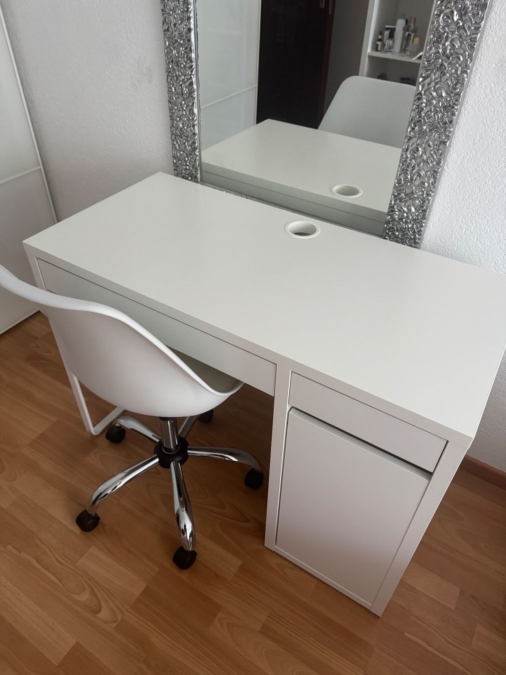 Ikea Schreibtische: IKEA Schreibtisch + Stuhl – Gebraucht aus Gerolfingen von Cumaru