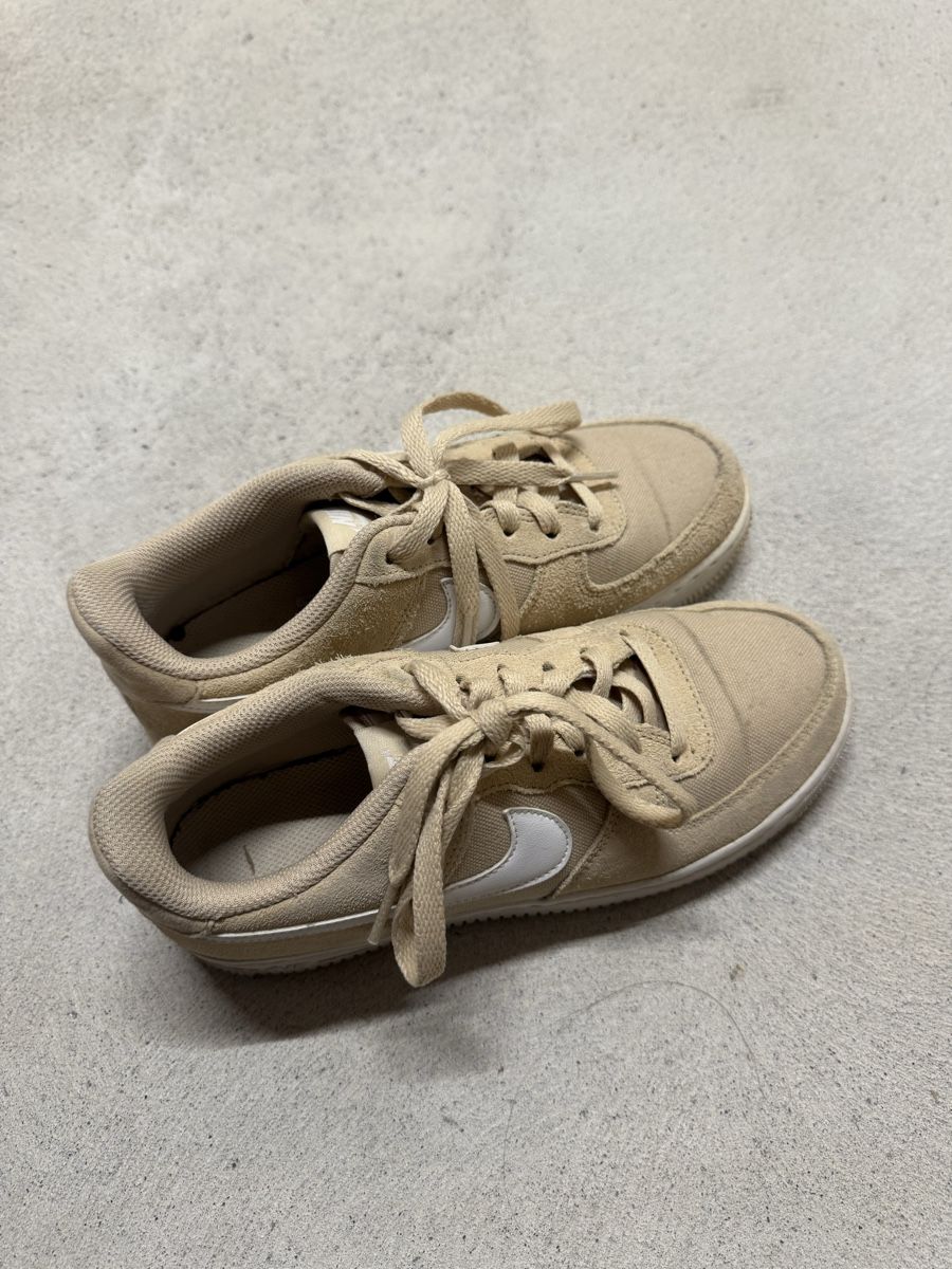 Nike Scarpe da donna: Nike Airforce in weiss beige in grösse 37.5 – Usato da Dübendorf venduto da Viktorija_95