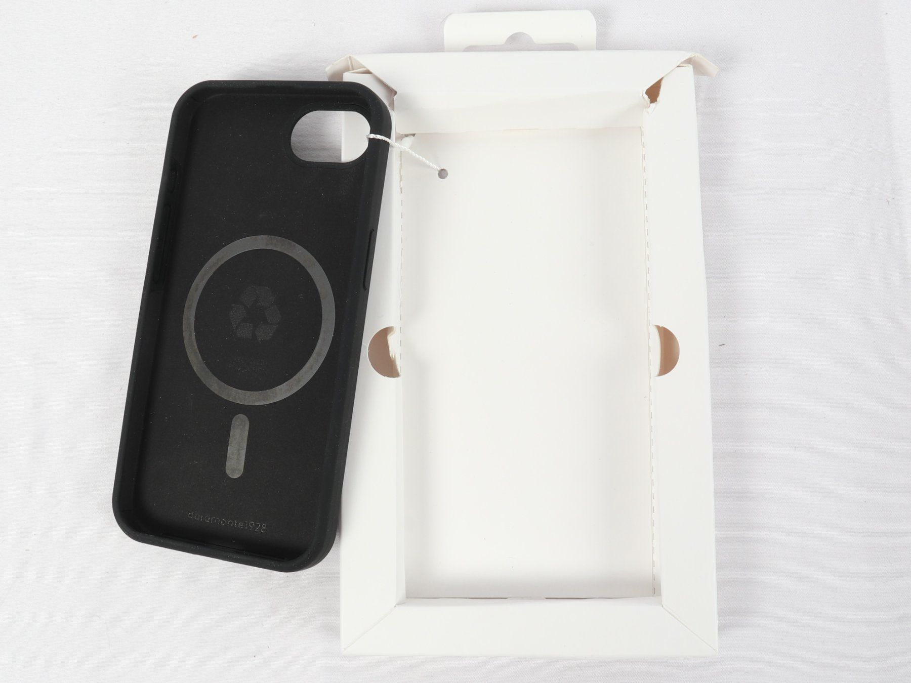 Apple Cover & Protezioni schermo: DBRAMANTE1928 APPLE IPHONE HÜLLE IPhone 16e – Nuovo (secondo la descrizione) da Steinen venduto da Restwert_Steinen 2