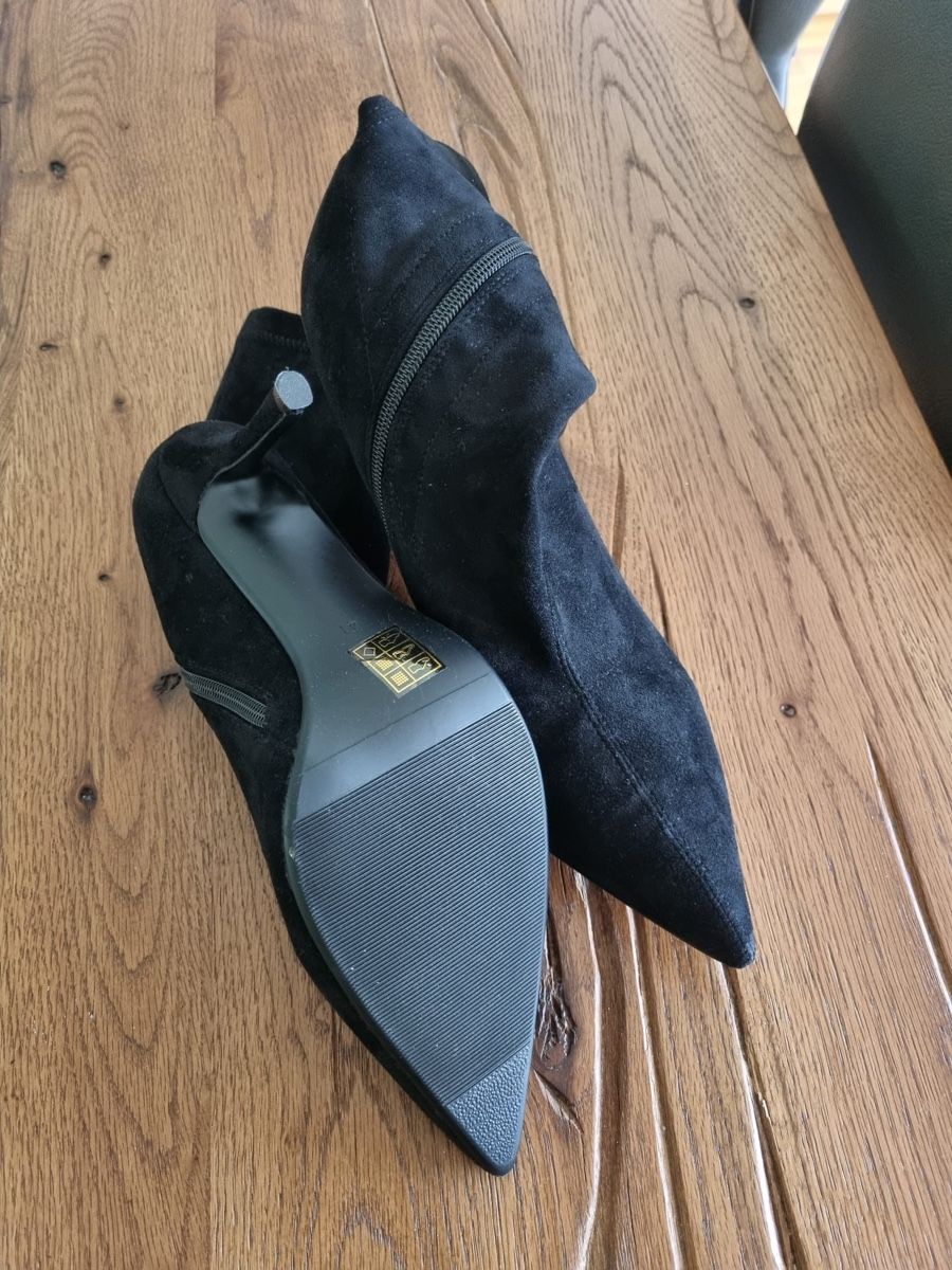 Scarpe da donna: Schuhe schwarz 41 – Usato da Adliswil venduto da rossoelmare 2