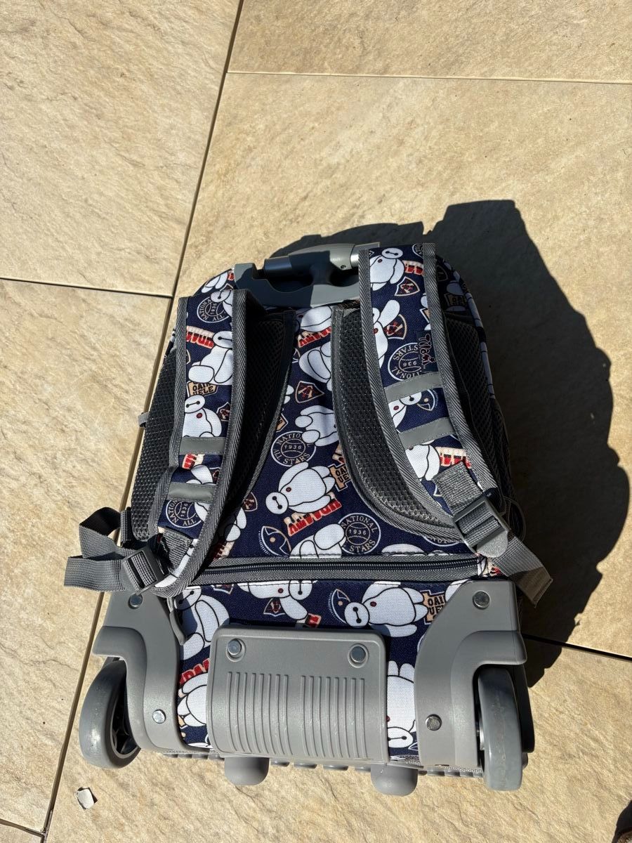 Zaini: Kinderrucksack mit Baymax Motiv – Nuovo (secondo la descrizione) da Oberwil-Lieli venduto da Toscombra 8