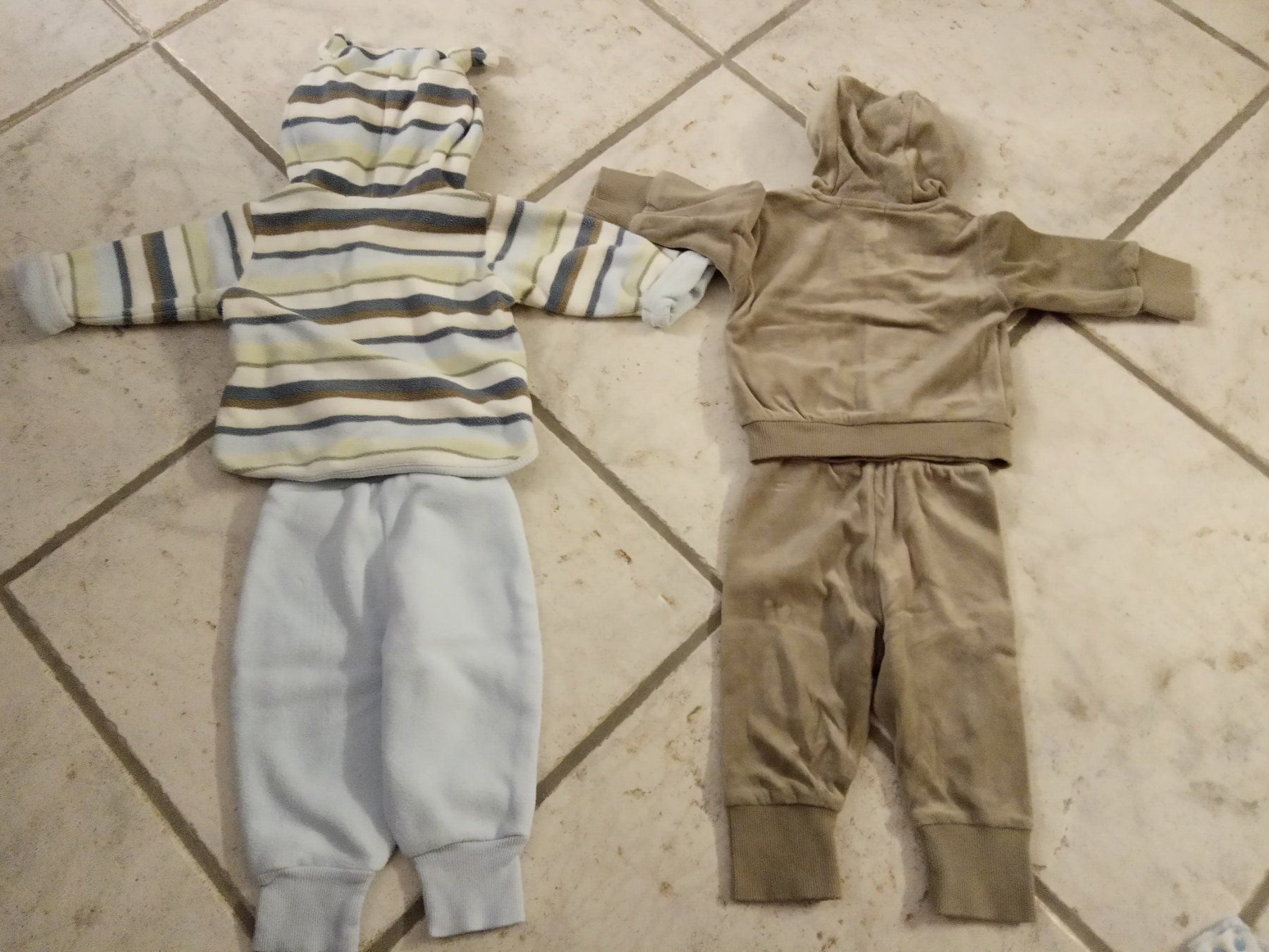 Lotti & Set di vestiti: Kleiderpaket Jungen Größe 62 – Usato da Chur venduto da Rodanisa 2