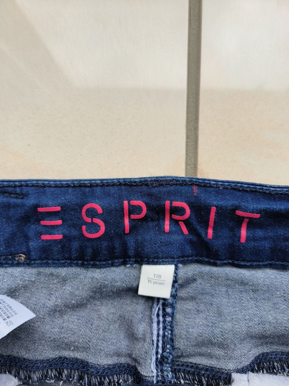 Esprit Pantalons: Jeans  – D'occasion à Grône par mmaye 3