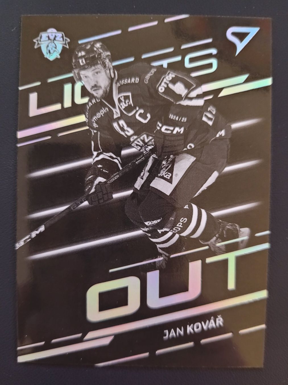Sportzoo Carte collezionabili: EV Zug - Jan Kovar - 24/25 - Series 2 - Lights Out – Nuovo (secondo la descrizione) da Bauma venduto da Yotanke