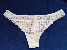 New Intimissimi lace thong slip M