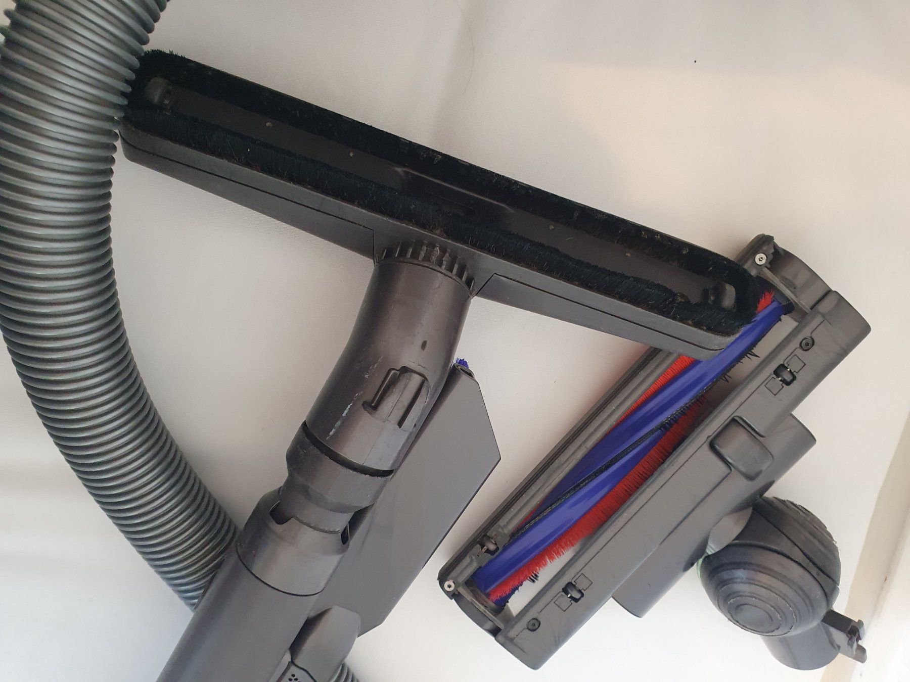 Dyson Aspirapolveri & Accessori: Dyson DC33 d'occasion – Usato da Lausanne venduto da Af2016 5