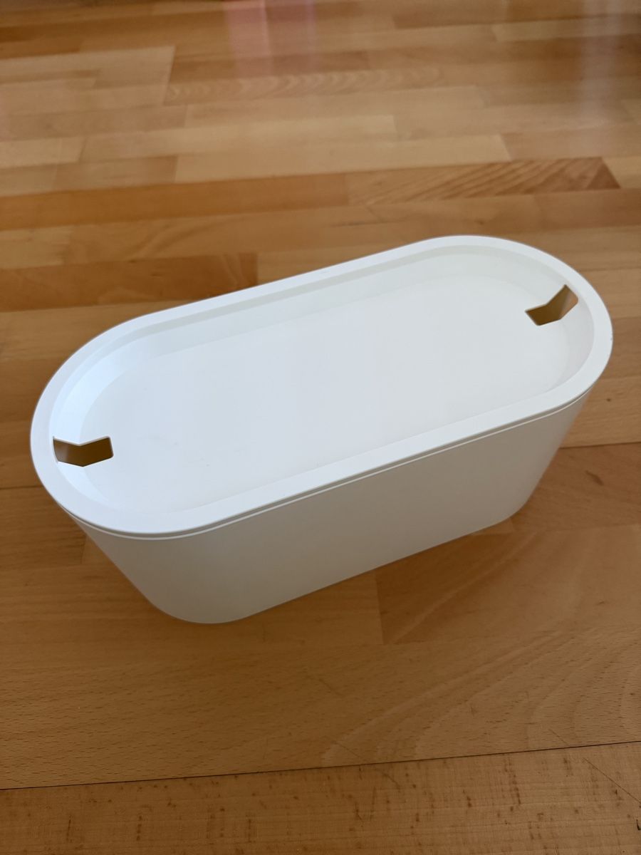 Ikea Altro in Decorazioni & Accessori: IKEA ROMMA cable management box with lid – Usato da Zürich venduto da arr_vq5w