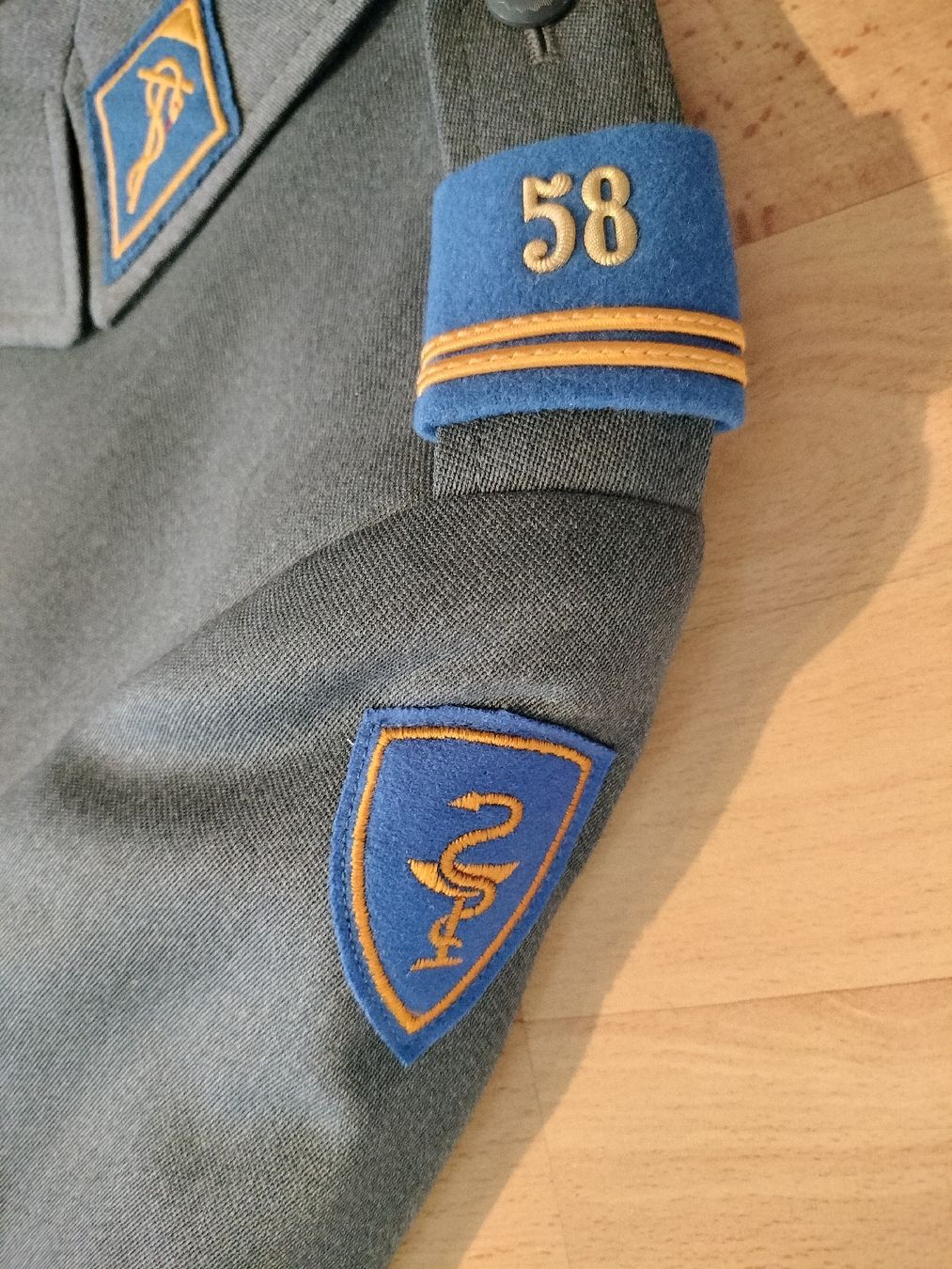 Schweizer Armee Uniformi: Schweizer Armee Militär Uniform – Usato da Schwanden Sigrisw venduto da Wibe81 2