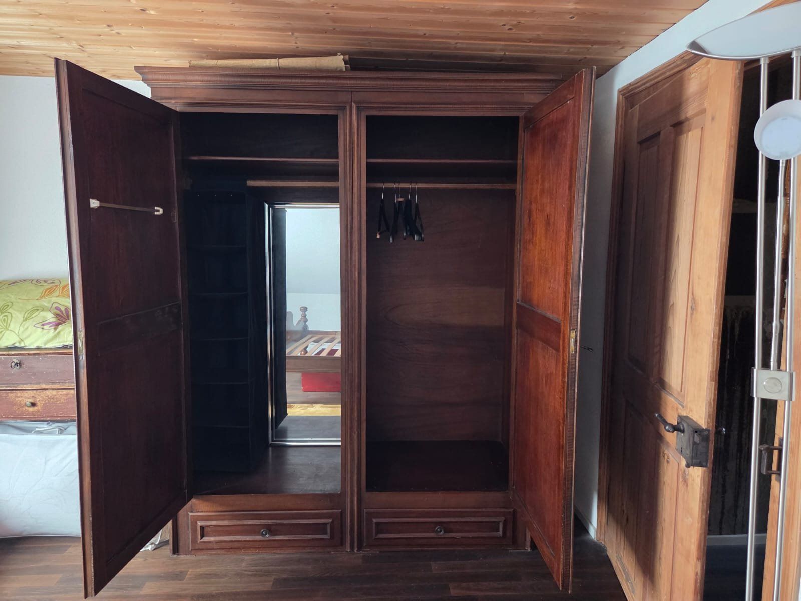 Armadi: Schlafzimmer, massivholz, spanischer Stil – Usato da Dachsen venduto da bea_jvs2 5