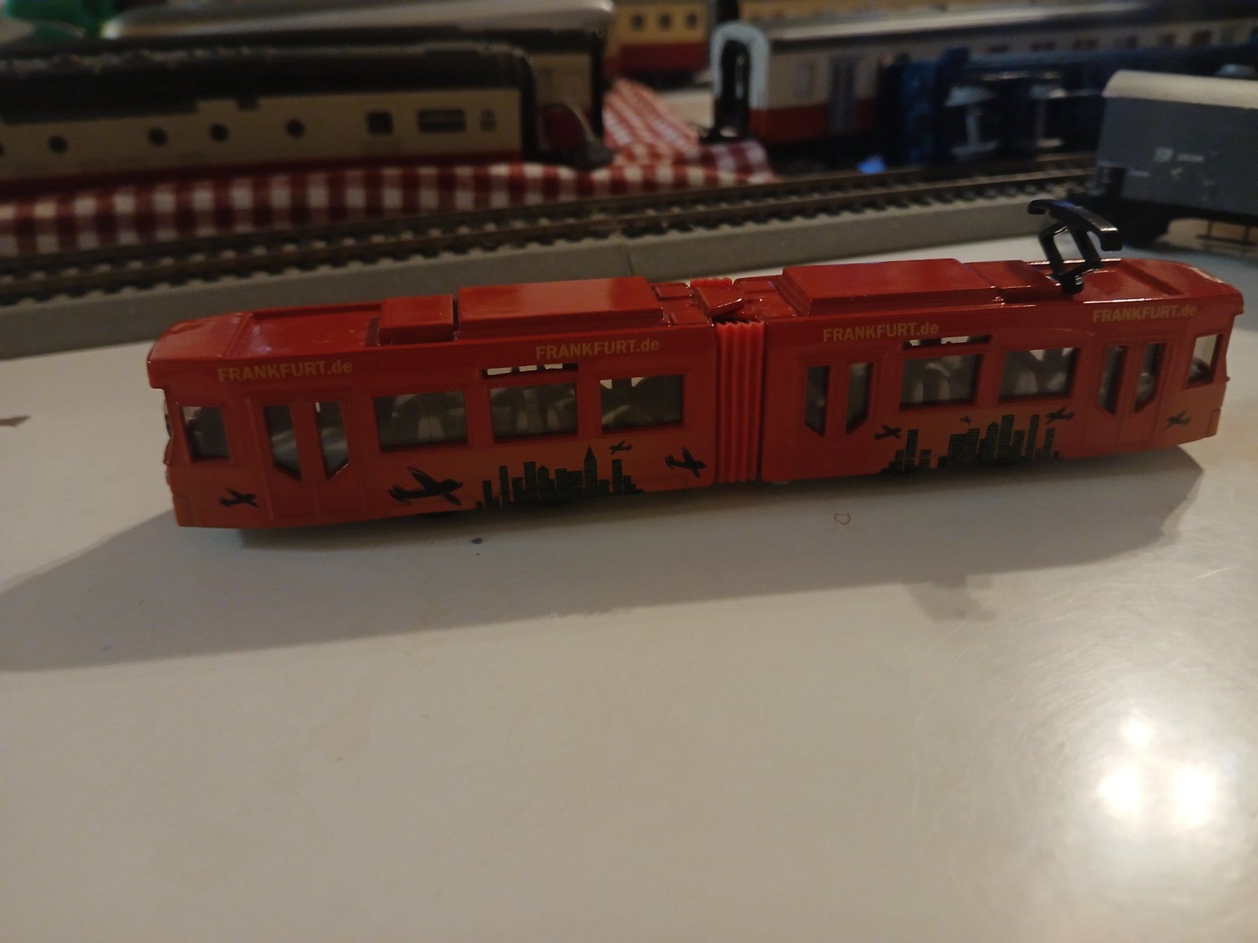 Siku Modellini di ferrovie: Siku Strassenbahn Tram Modell – Nuovo (secondo la descrizione) da Balsthal venduto da redcarpet 6