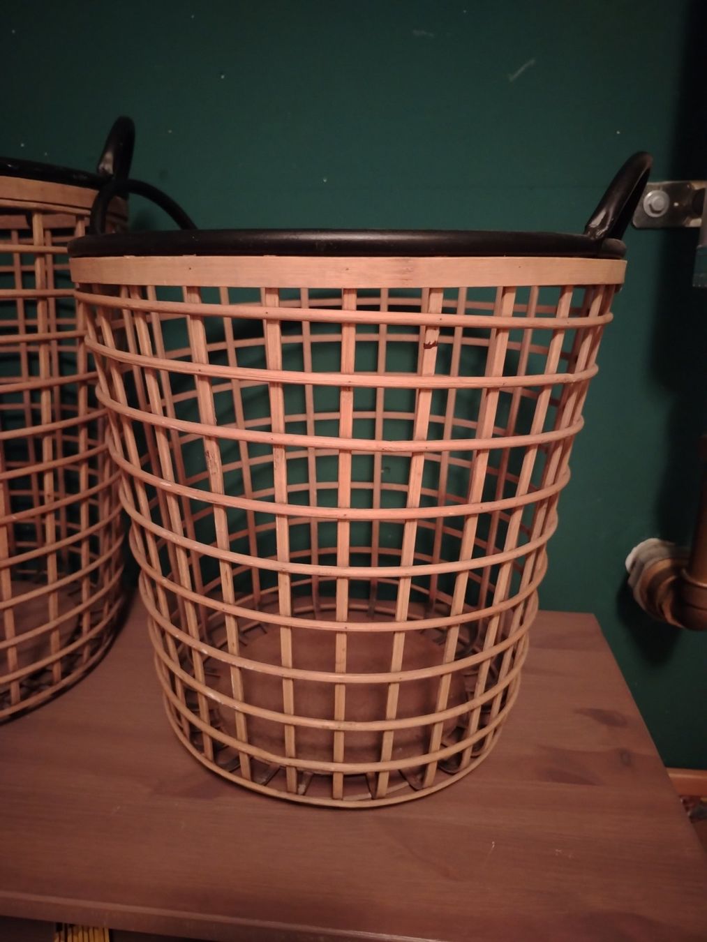Autres articles pour la maison: 2 Wunderschöne Pflanzenkörbe aus Holz – Neuf (Voir description) à Schönenbuch par sop_n7zd 1