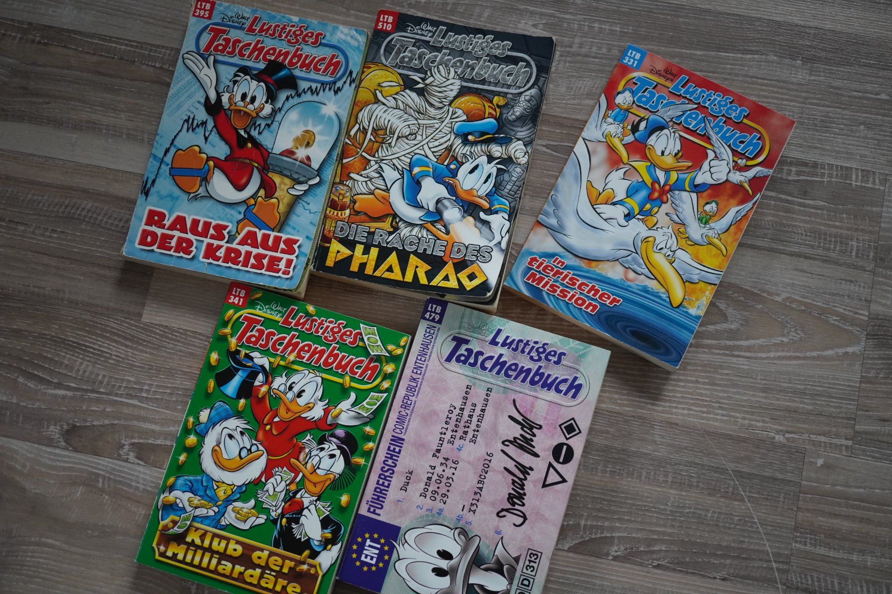 Fumetti: Lustiges Taschenbuch  5 Stück ab 10.- – Usato da Eschenbach SG venduto da craniums 2