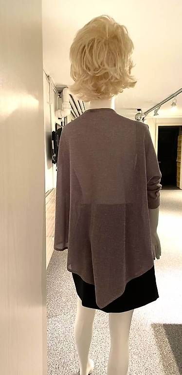 Top: Pull soirée taupe 40-42 – Nuovo (secondo la descrizione) da Genève venduto da flocon06 2