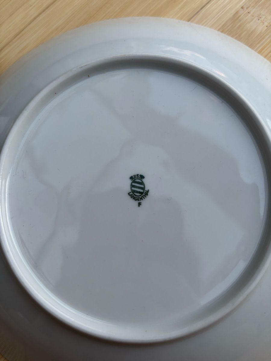 Set di piatti: Langenthal Geschirrset weiss blau – Usato da Uster venduto da Bigi01 5