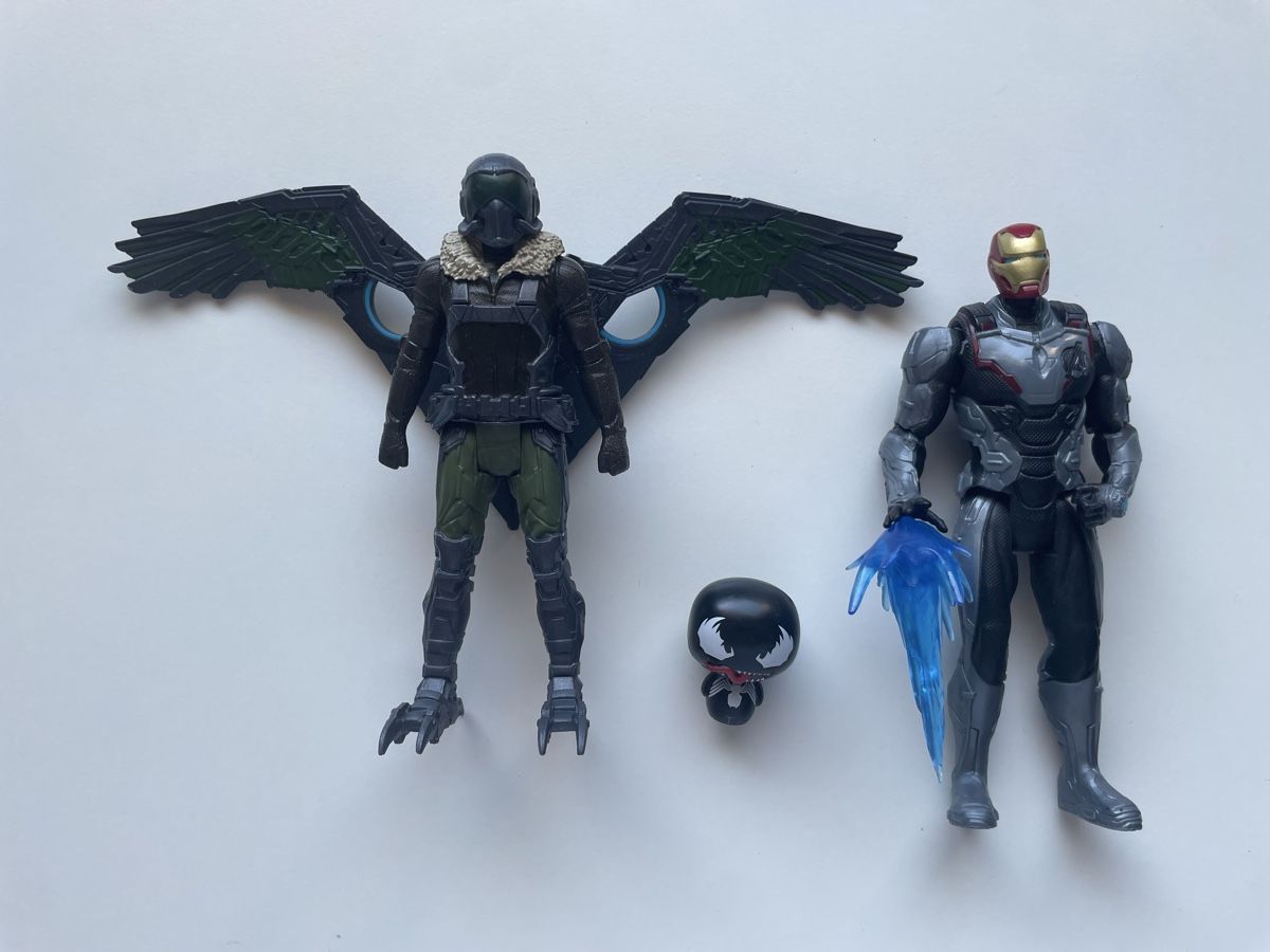 Spielzeuge: Diverses Spielzeug/ Figuren  – Gebraucht aus Walenstadt von GreenGoblin 3