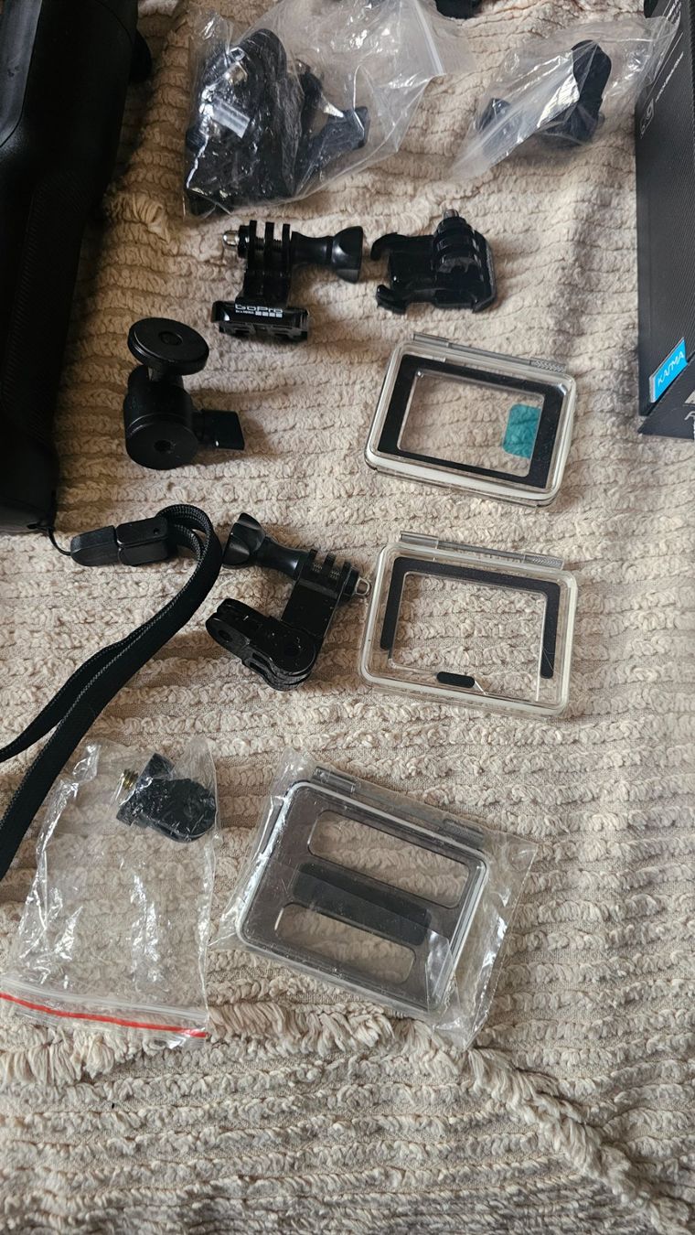 Gopro Action Cam: GoPro Karma Grip Stabilisator  + accessoires – Gebraucht aus Etoy von angi020 2