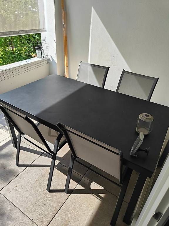 Set de table et chaises: Gartentisch mit 4 Stühlen  – D'occasion à Horw par Daniela84 3