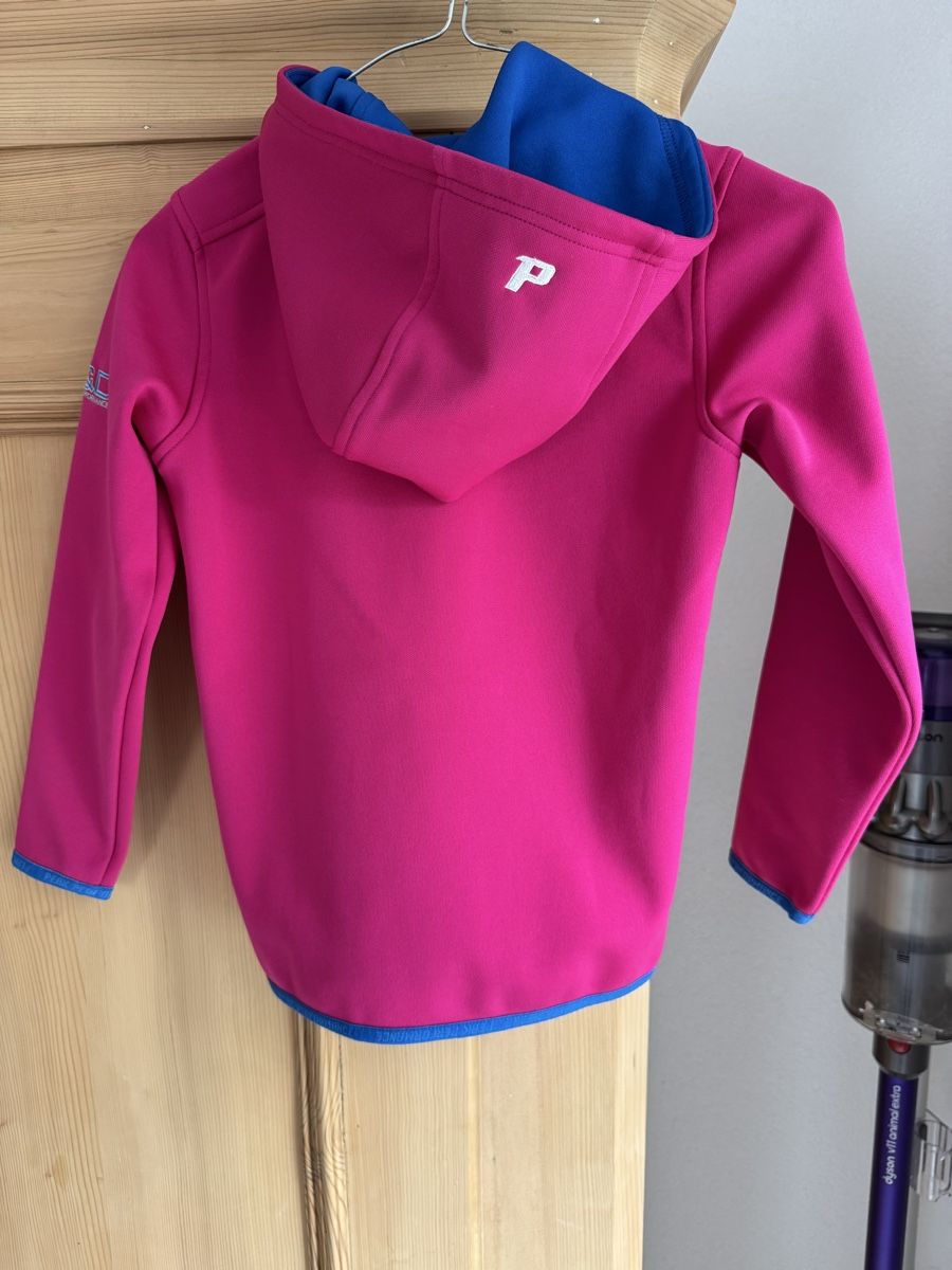 Peak Performance Maglioni & Felpe: Peak Performance Hoody Pink, Gr. 130 – Usato da Winterberg ZH venduto da Grischa78 2