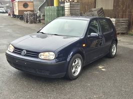 VW Golf Automat Frisch MFK Top Zustand 