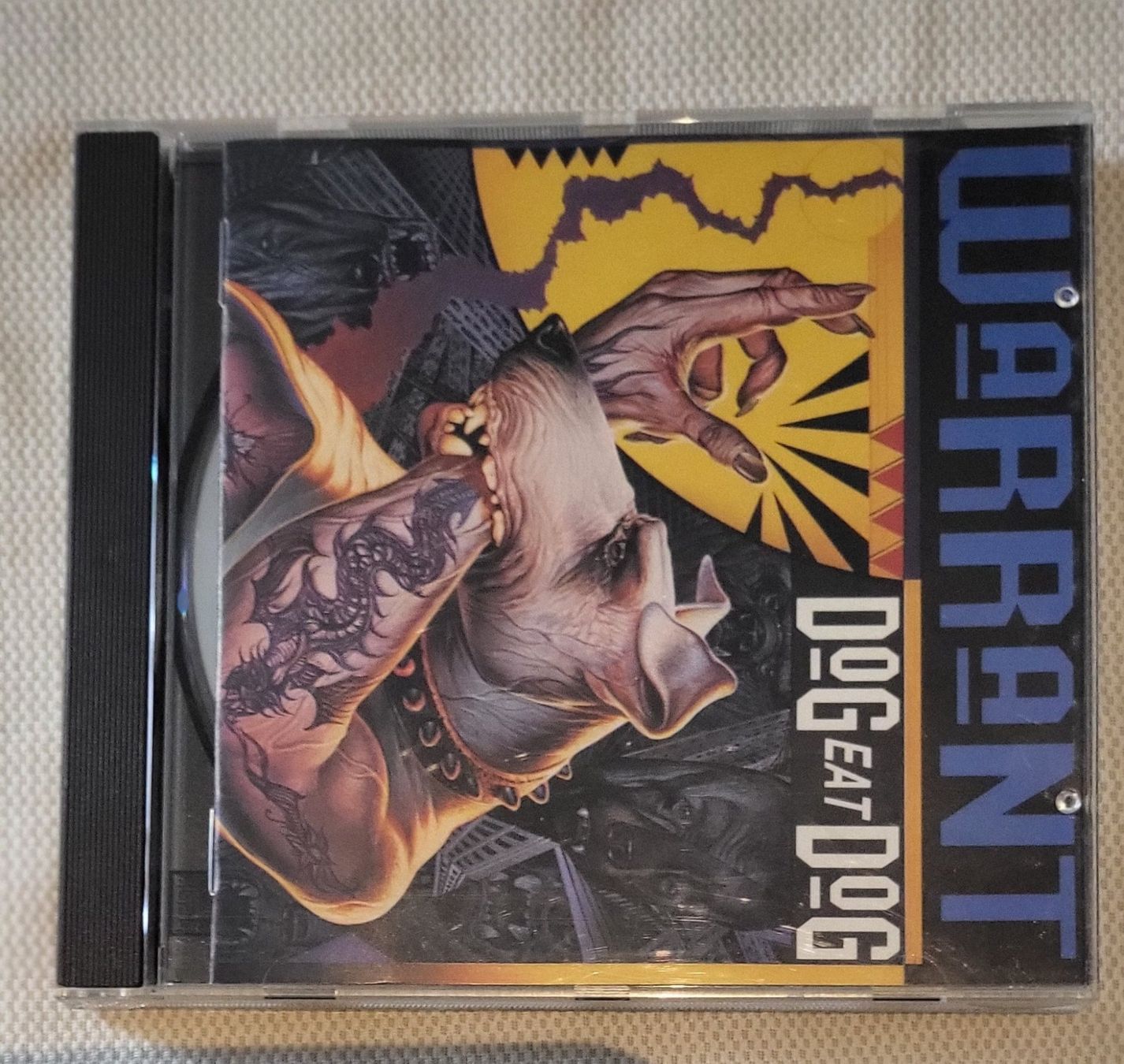 CD: Warrant - Dog eat dog – Usato da Villars-sur-glane venduto da Epsilonhike