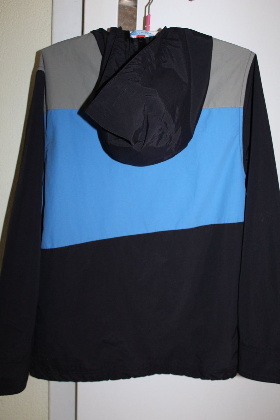 Vestes: Jacke Gr. 140 – D'occasion à Beinwil am See par Schwerzamm 1