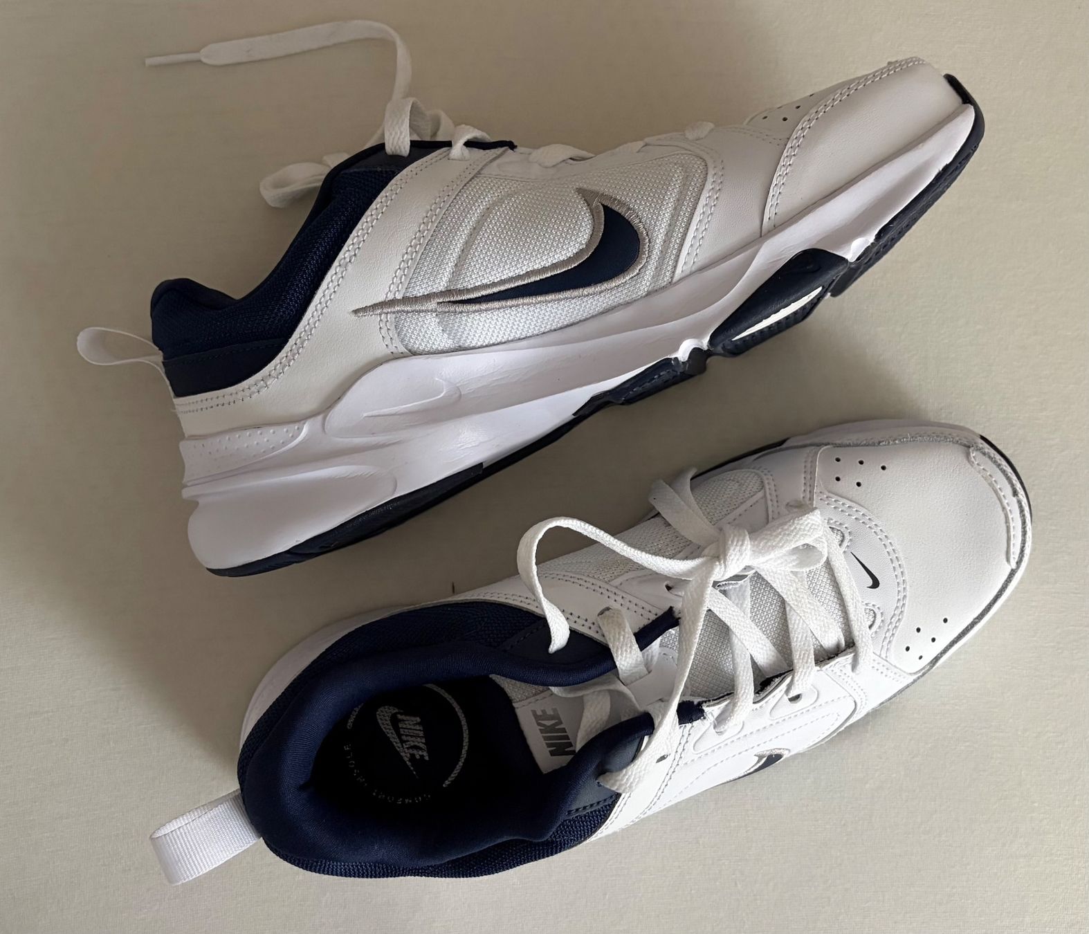 Nike Herrenschuhe: Nike Schuhe – Neu (gemäss Beschreibung) aus Oberdiessbach von liv_iaanna 1