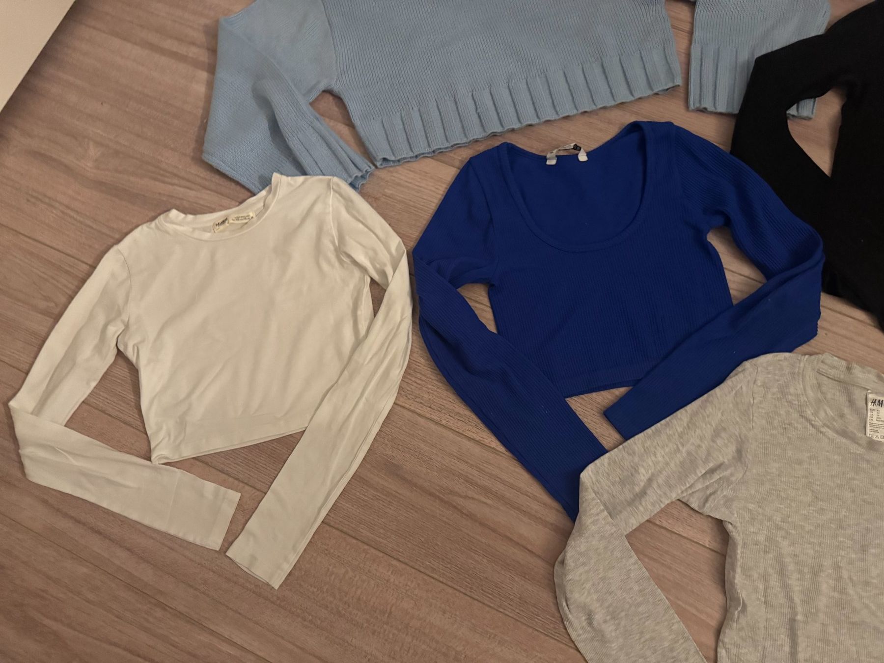 Kleiderpakete: 7 Stk. Damen Oberteile Gr. XS – Gebraucht aus Bonstetten von VCLS 2