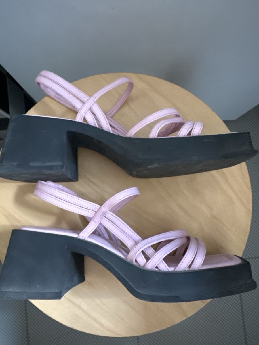 Vagabond Chaussures femmes: sandales roses vagabond – D'occasion à Vevey par founy 3
