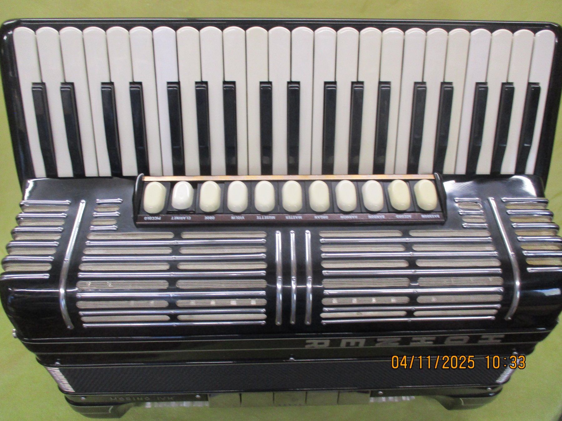 Hohner Strumenti musicali: Akkordeon Hohner Morino IV N – Usato da Jegenstorf venduto da Oktavio 1