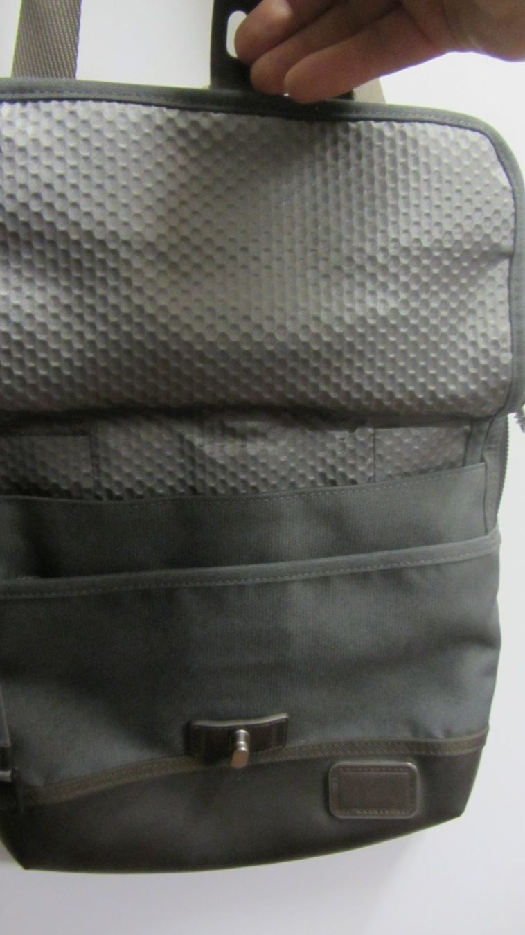 Tumi Borse: TUMI Tasche – Nuovo (secondo la descrizione) da Zürich venduto da bigboss 4