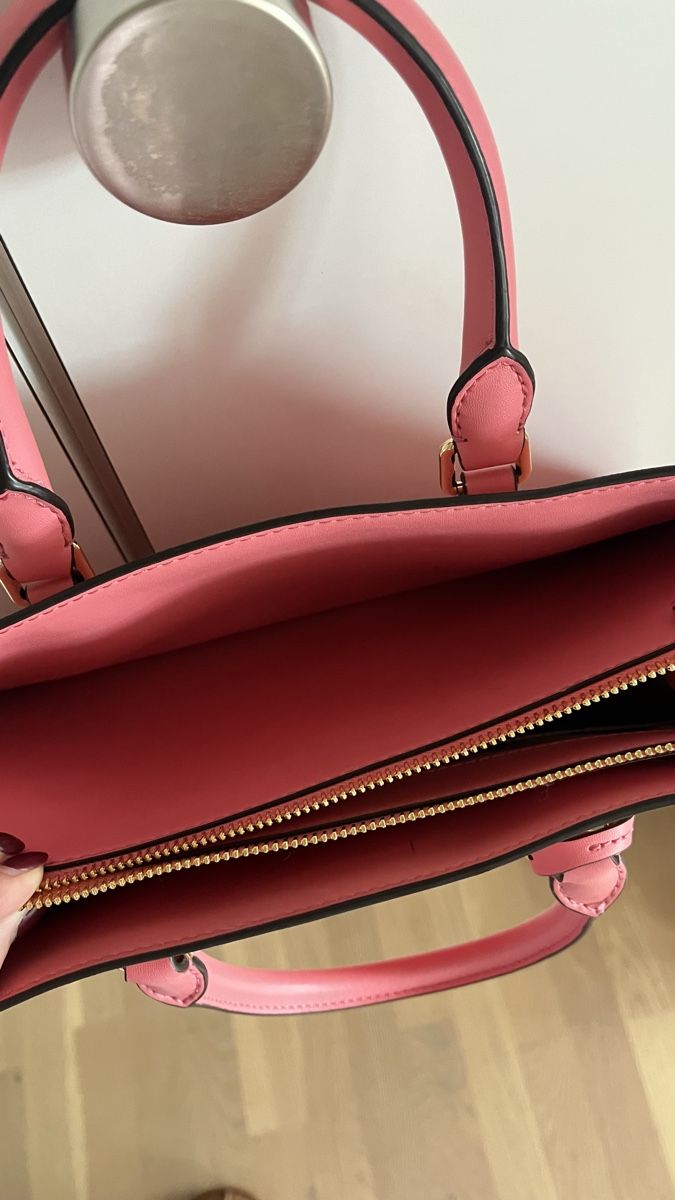 Michael Kors Borse: New Michael Kors Handbag – Nuovo (secondo la descrizione) da Unterägeri venduto da sar_vf25 2