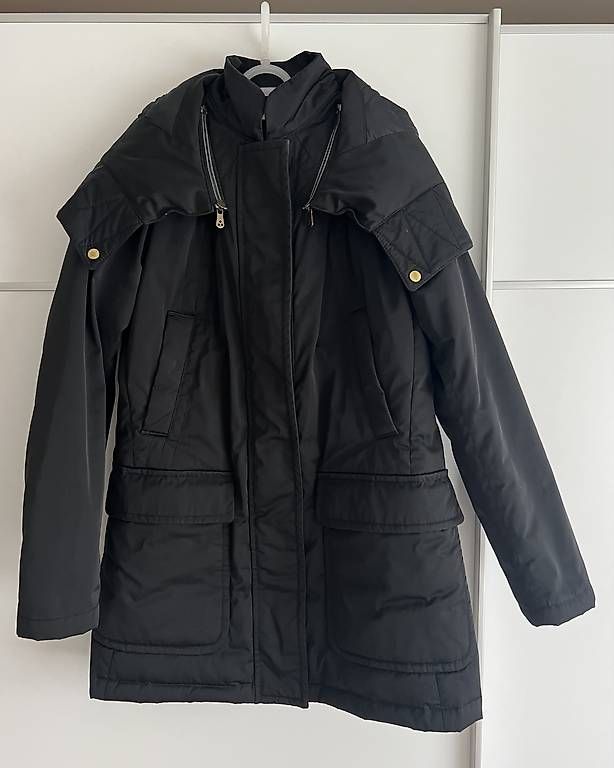 Cappotti: Wintermantel von Peuterey – Usato da Niederuzwil venduto da hel_v9ky