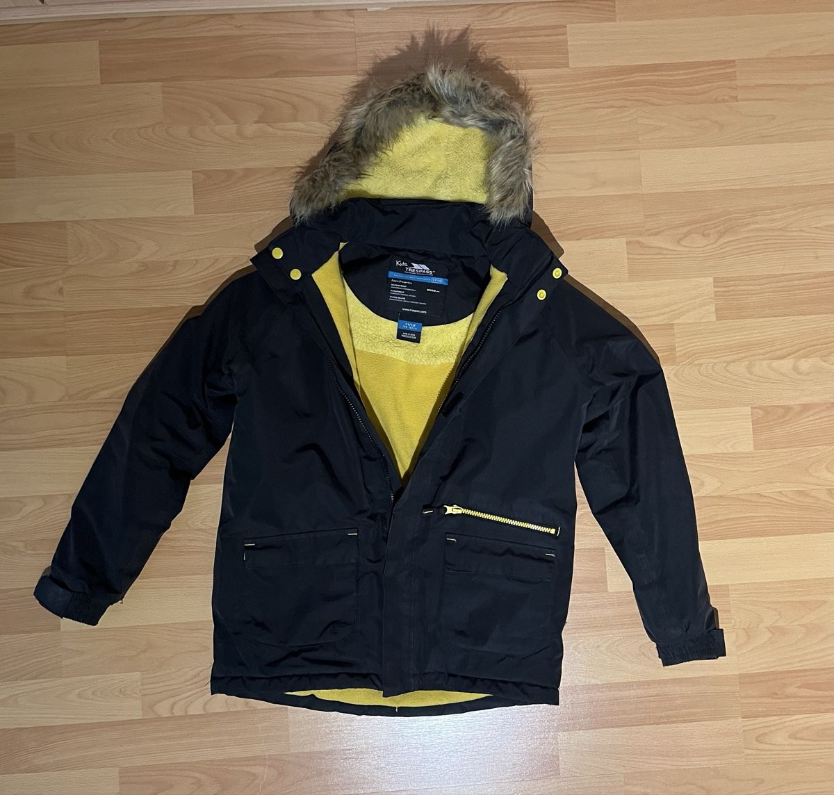 Jacken: Trespass Winterjacke, Grösse 146/152. – Gebraucht aus Felsberg von Nima206