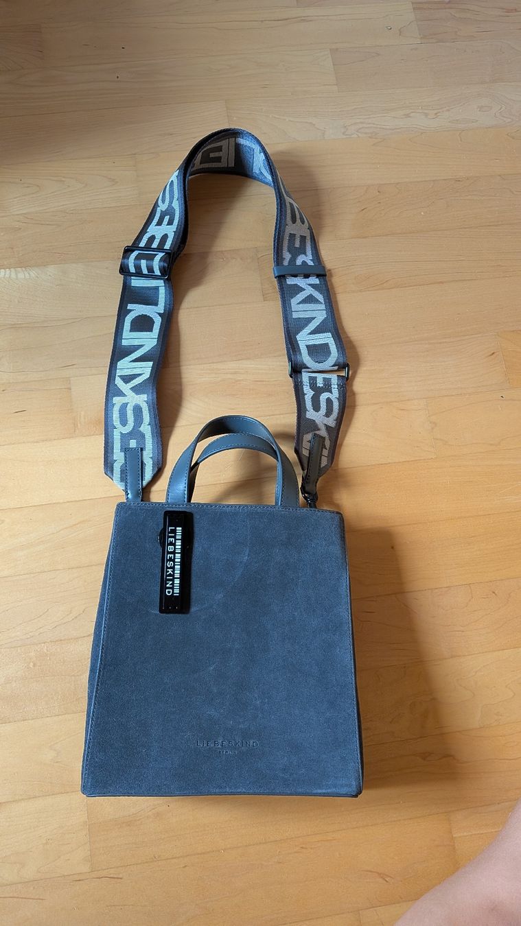 Liebeskind Borse da donna: Paper Bag Liebeskind Berlin – Nuovo (secondo la descrizione) da Hinwil venduto da sar_zy8p