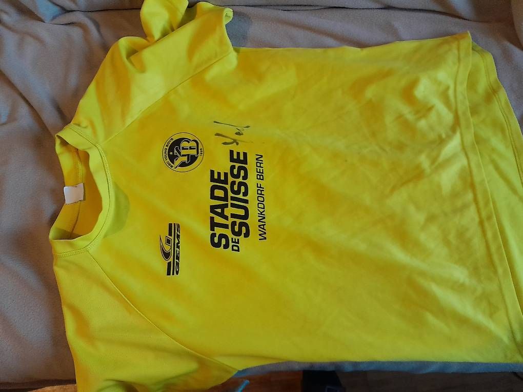Canottiere & Pantaloni: 3 Trikot gr. s – Usato da Ostermundigen venduto da deb1deb1 4