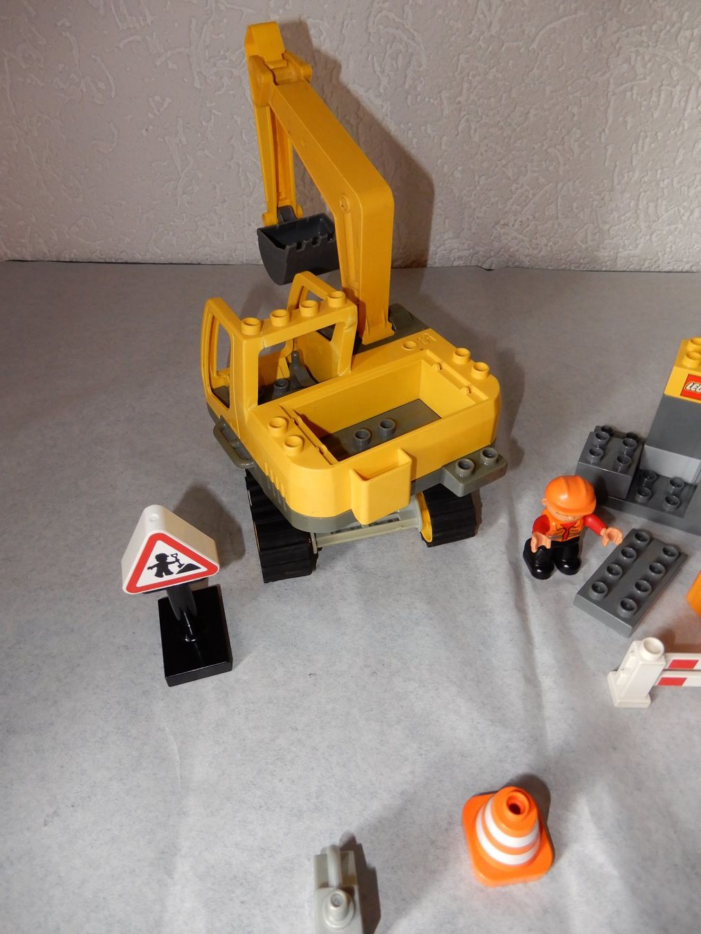 Lego Kit di costruzioni: DUPLO Raupen Bagger gross 4986 – Usato da Senèdes venduto da tintinette43 3