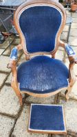 Antiker Fauteuil, Polstersessel Louis Philippe mit Schemel