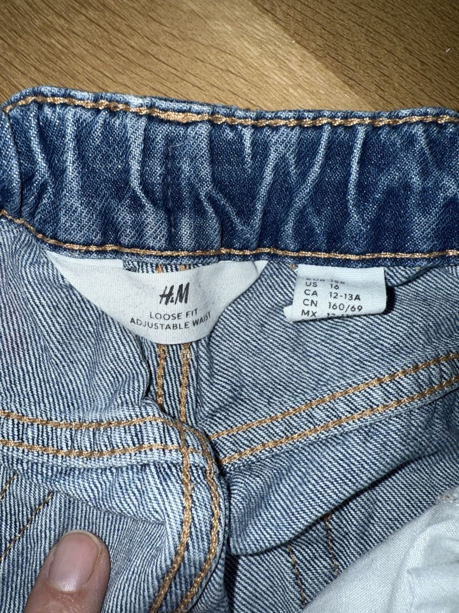Jeans: Jeans loose fit 12-13 – Usato da Zürich venduto da Mothai 2