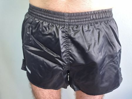 1980er vintage Sportshorts Gr.S ERIMA Glanzshorts Polyamid