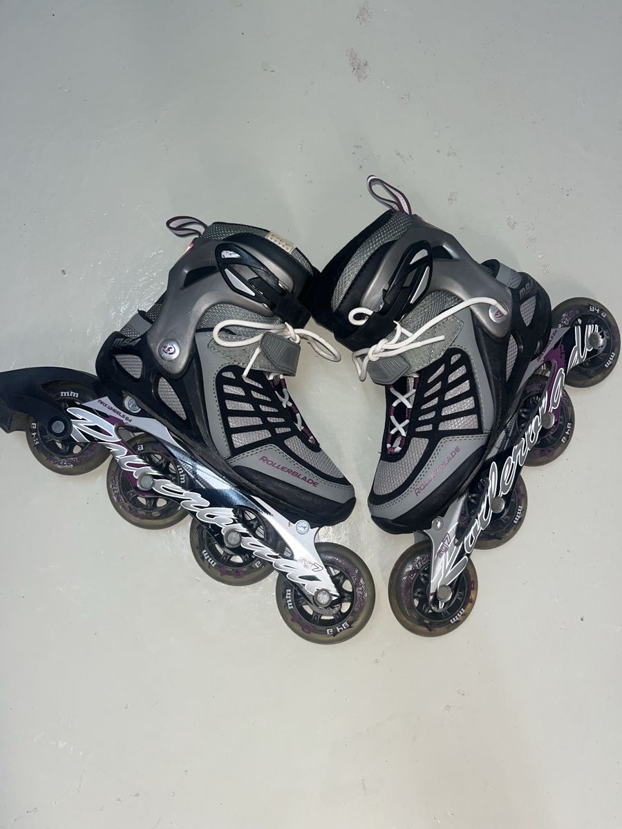 Patins à roul. & inline: Rollschuhe  – D'occasion à Rümikon AG par Tati72 1