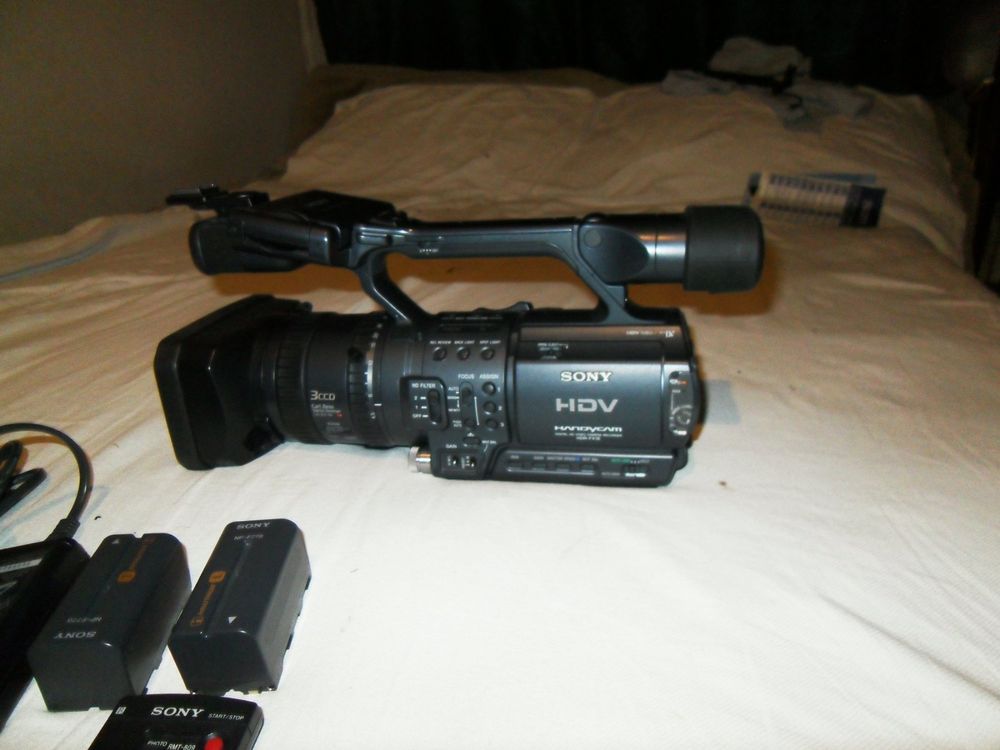 Sony Camcorder: SONY FX1 Semi- professional camera Mini HDV Tape – Gebraucht aus Zuchwil von t.rachel 6