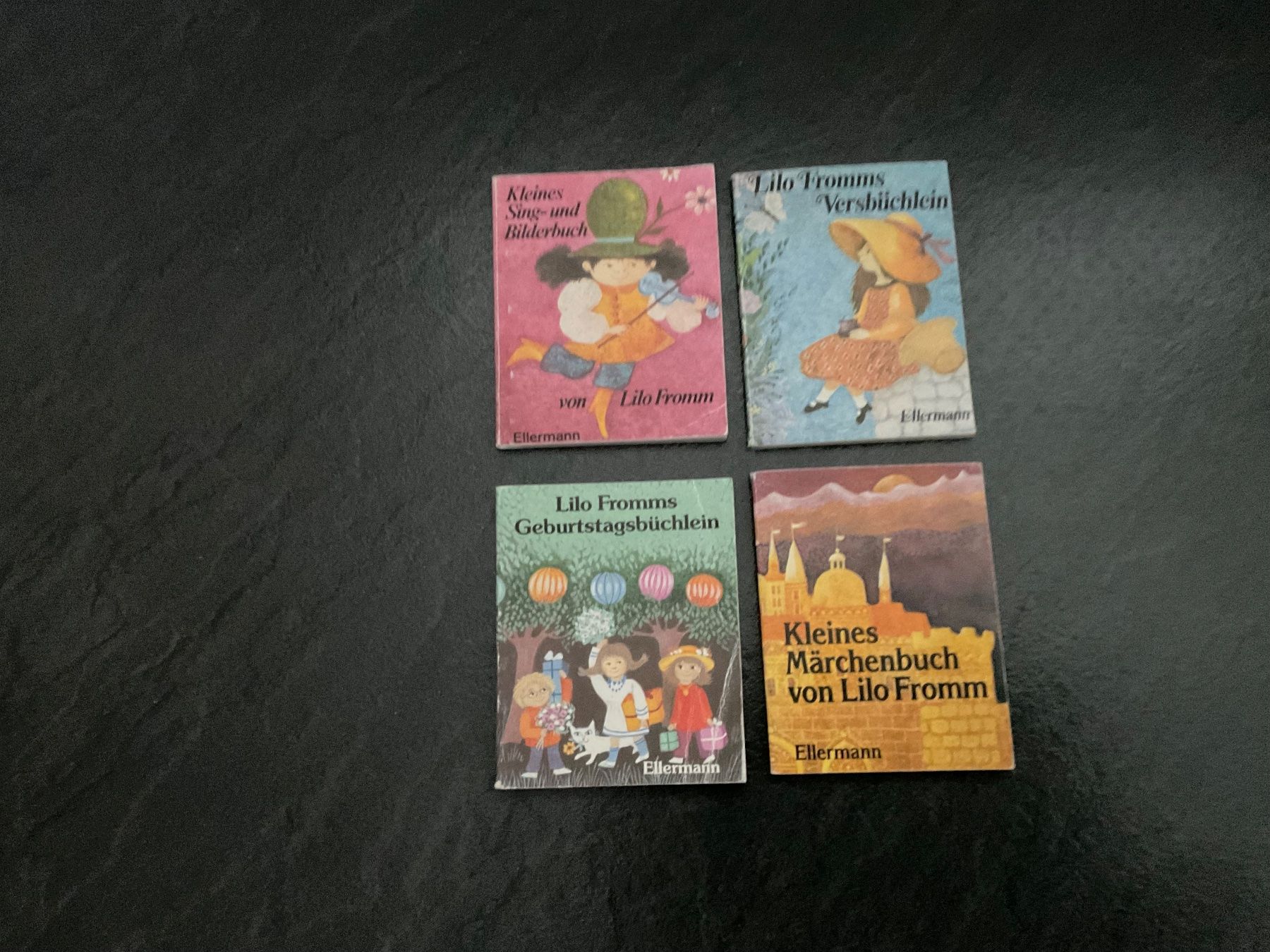 Libri: 4x kleine Büechli Märchen, Lieder, Versbüchlein – Usato da Wetzikon ZH venduto da Gerbera5