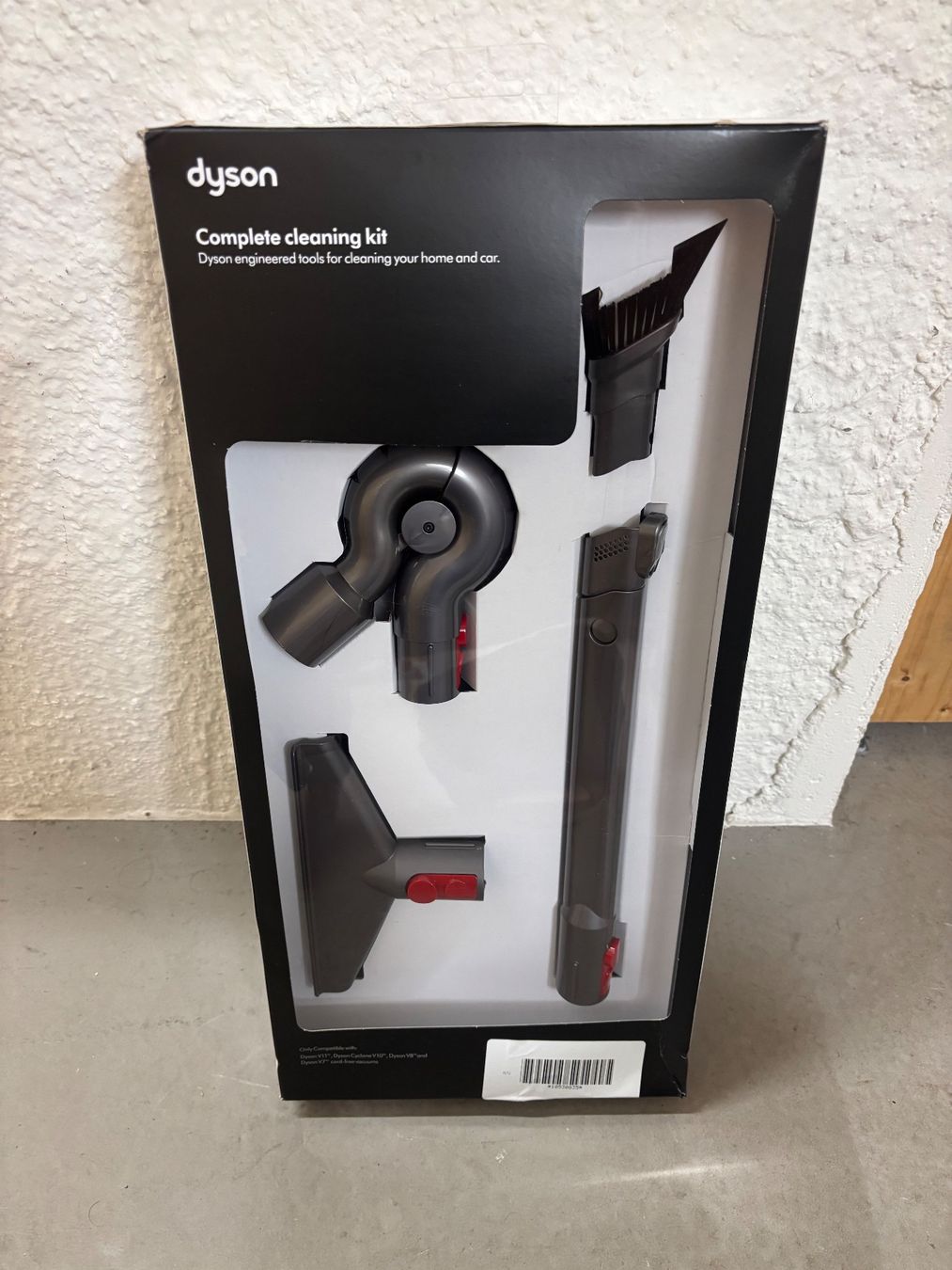 Dyson Staubsauger & Zubehör: NEW Dyson Complete Cleaning Kit – Neu und originalverpackt aus Zürich von nao_pjh8