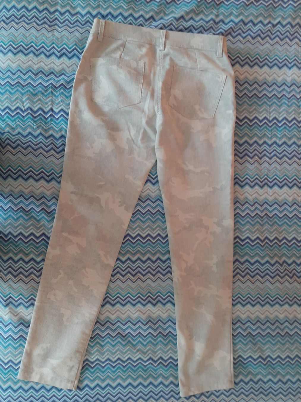 Pantaloni: Comodi e morbidi pantaloni estivi da donna, taglia S – Usato da Canobbio venduto da giu_9tly 1