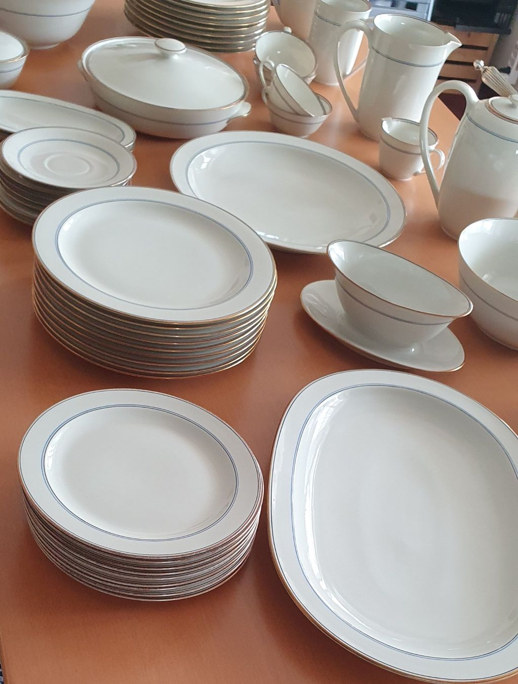 Set di piatti: Langenthal Service 1939 – Usato da Kreuzlingen venduto da Rschweiz1 5