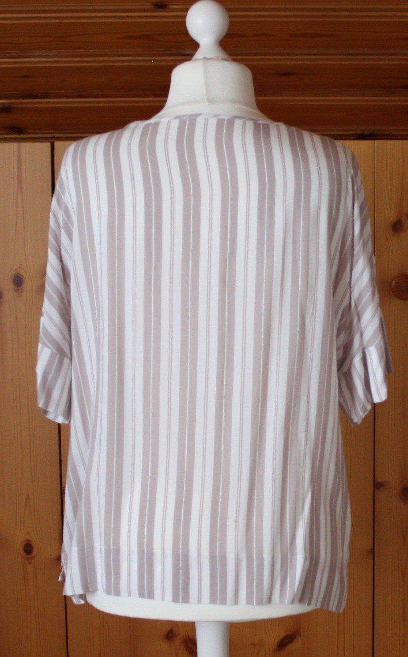 Camicette: Bluse Kurzarm weiss - beige Gr. XL – Usato da Flüelen venduto da Diversicum-Curvy 7