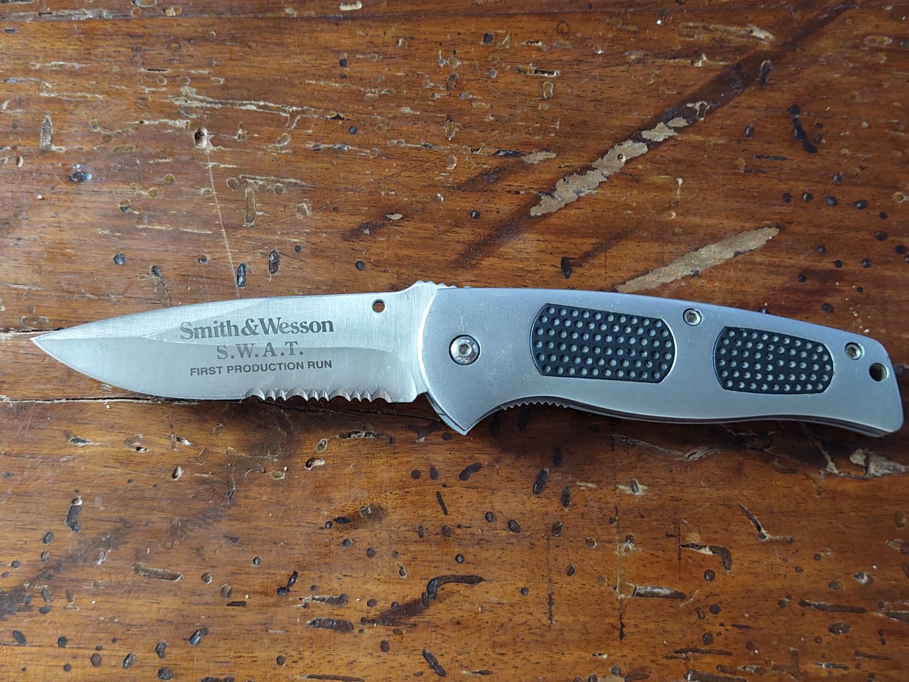 Accessori: Messer Smith & Wesson S.w.a.t. gebraucht – Usato da Valbella venduto da Smakes