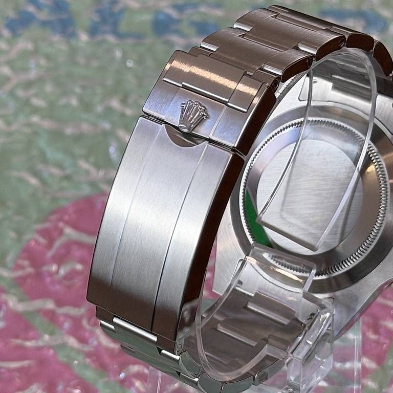 Orologi: Rolex Submariner "Starbucks MKII" 126610LV – Usato da Genève venduto da minty.watches 8