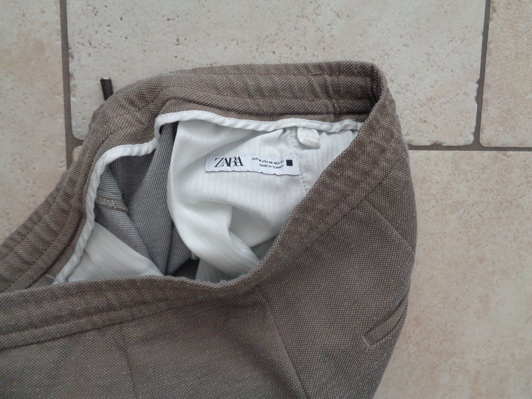 Zara Pantaloni: Shorts  Zara  Grösse M eher S – Usato da Kreuzlingen venduto da Robi-2003 3